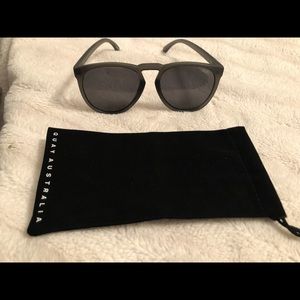 Quay Australia Unisex Dark Gray Sunglasses